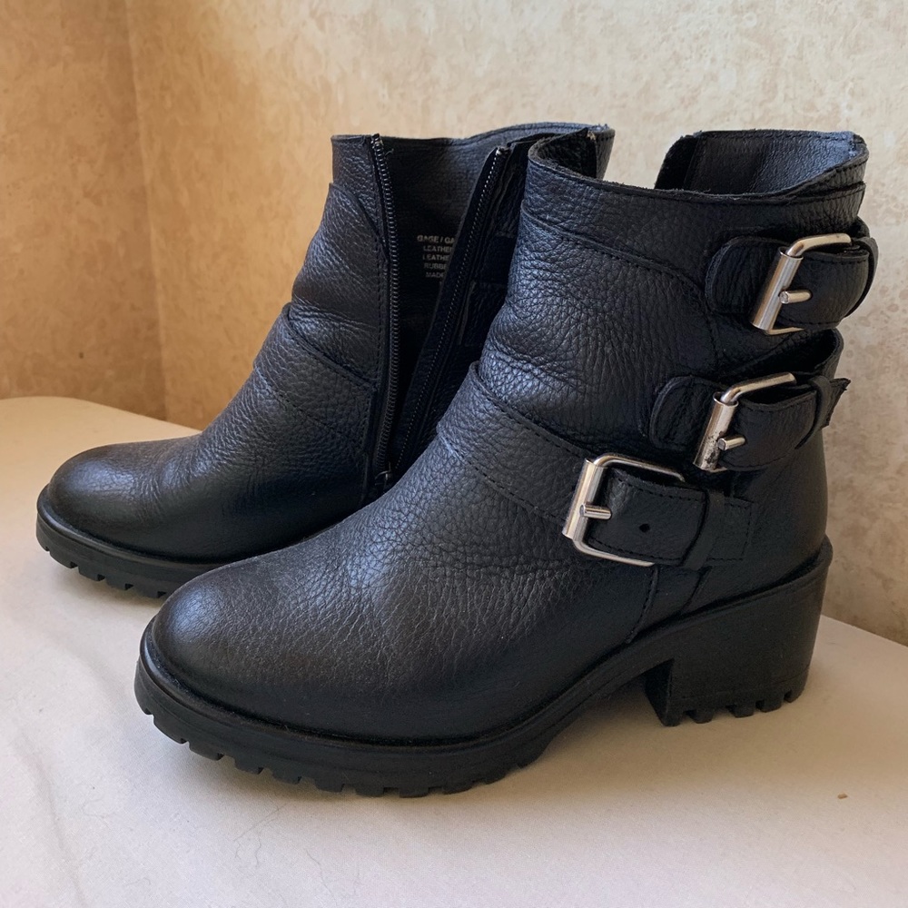 Steve Madden Boots